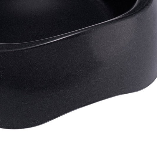 Detailansicht der Seitenwand vom Trink- und Futternapf in grau.