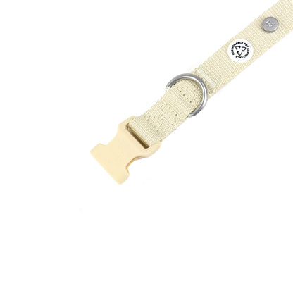 Der D-Ring zum befestigen der Hundeleine am Halsband Kodie in der Farbe: Sand.